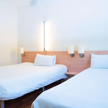 Ibis Budget Bronowice 酒店 *