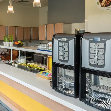 Ibis Budget Bronowice Hotel *