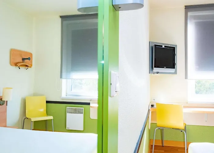 Ibis Budget Bronowice Отель *